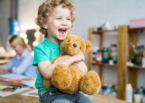 Emmener en classe le doudou, c’est une bonne idée ?